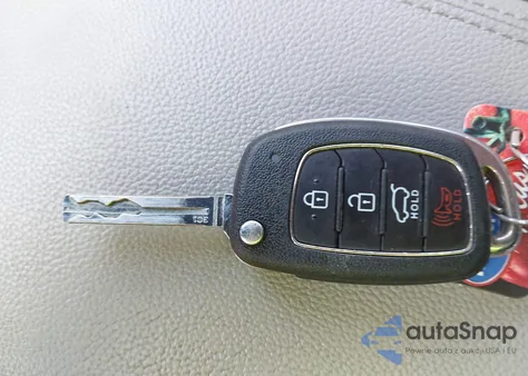 2017 Hyundai Tucson Se from USA, damaged, VIN KM8J33A45HU340338